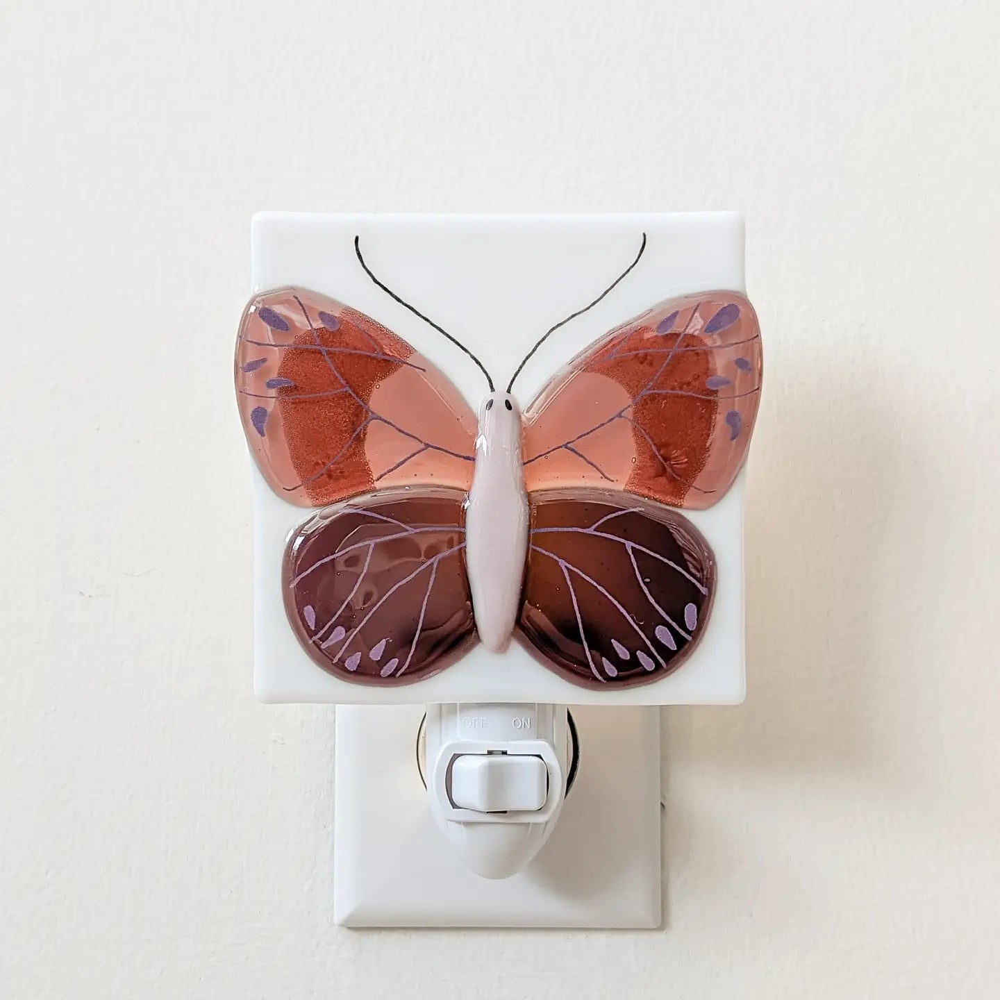 Night Light - Le Vol Des Papillons - Violet image 0